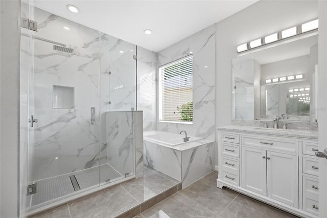 353 PLUMOSO LOOP, Davenport, FL 33897