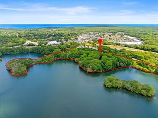 125 Woodruff Avenue, Narragansett, RI 02882