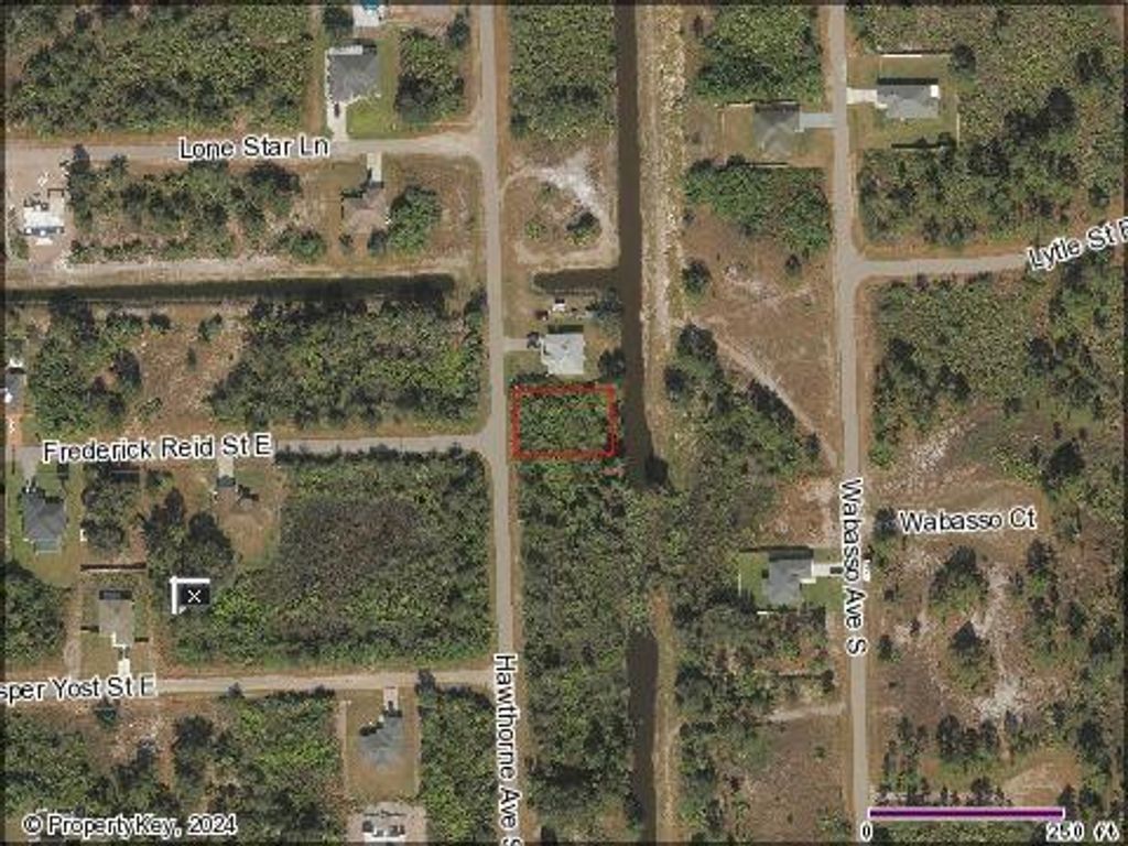 543 Hawthorne Ave, Lehigh Acres, FL 33974