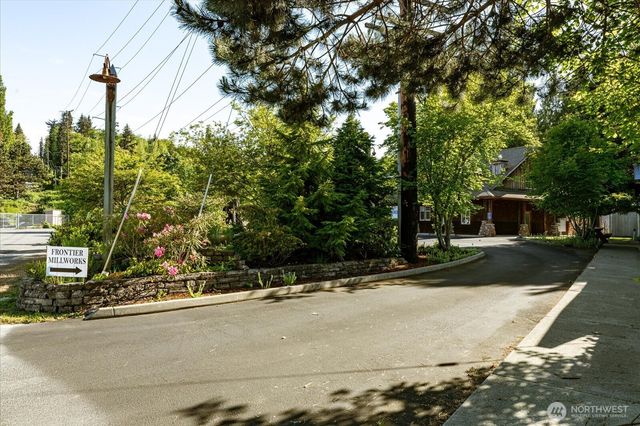 1794 Main Street, Freeland, WA 98249