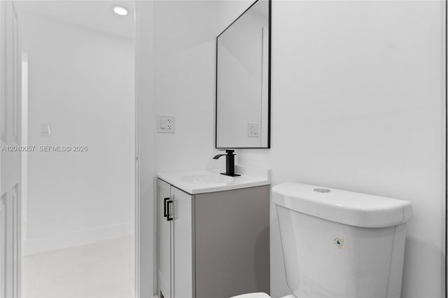 3271 NW 102nd St, Miami, FL 33147