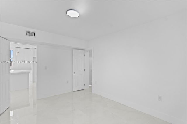 3271 NW 102nd St, Miami, FL 33147