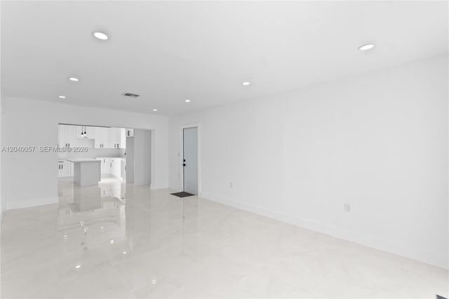 3271 NW 102nd St, Miami, FL 33147