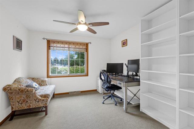 1801 Frawley Drive, Sun Prairie, WI 53590