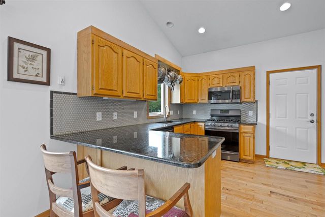 1801 Frawley Drive, Sun Prairie, WI 53590