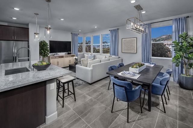 726 Point Martin Way, Daly City, CA 94014