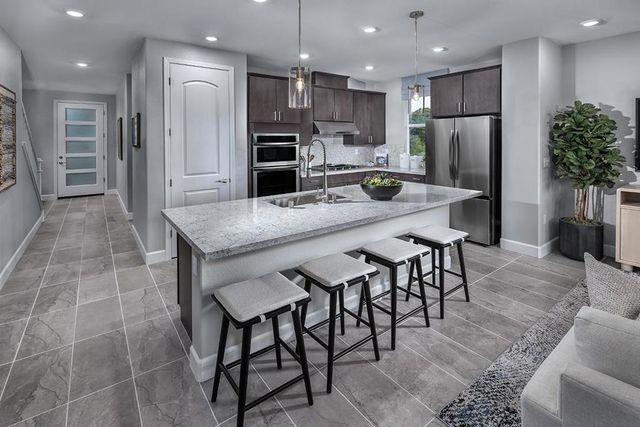 726 Point Martin Way, Daly City, CA 94014