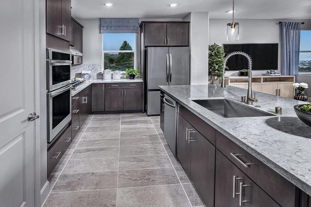 726 Point Martin Way, Daly City, CA 94014