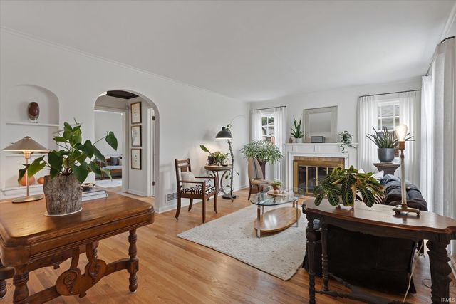 710 E Eckman Street, South Bend, IN 46614