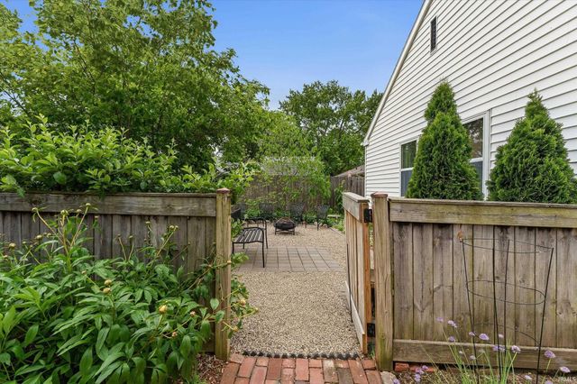 710 E Eckman Street, South Bend, IN 46614