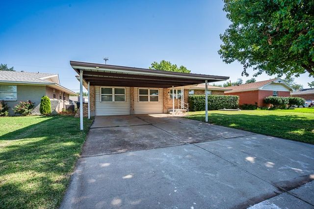 125 SW 6th Street, Moore, OK 73160