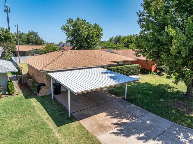 125 SW 6th Street, Moore, OK 73160