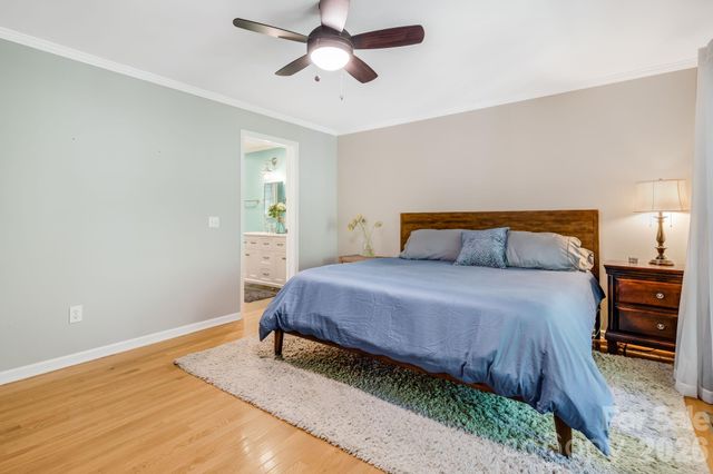 218 S Alta Vista Drive, Saluda, NC 28773