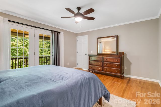 218 S Alta Vista Drive, Saluda, NC 28773