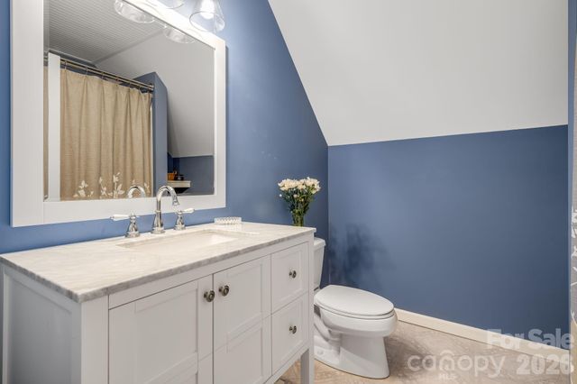 218 S Alta Vista Drive, Saluda, NC 28773