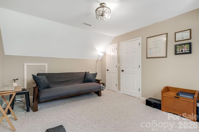 218 S Alta Vista Drive, Saluda, NC 28773