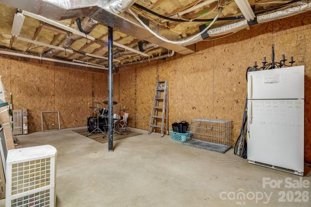 218 S Alta Vista Drive, Saluda, NC 28773
