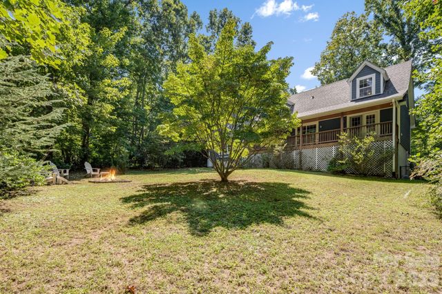 218 S Alta Vista Drive, Saluda, NC 28773