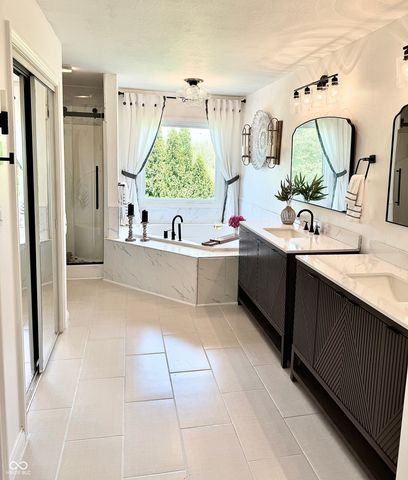 16424 Brookhollow Drive, Westfield, IN 46062