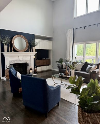 16424 Brookhollow Drive, Westfield, IN 46062