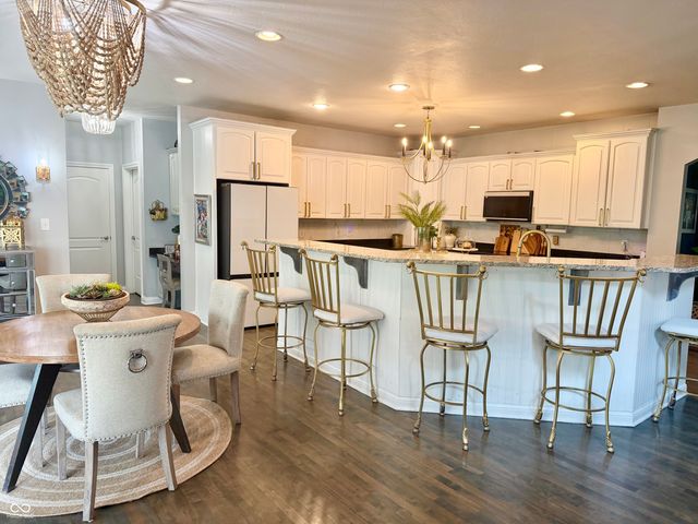 16424 Brookhollow Drive, Westfield, IN 46062