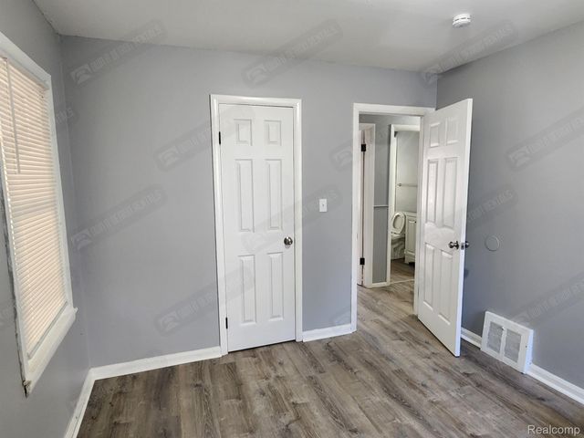 1139 S BASSETT Street, Detroit, MI 48217
