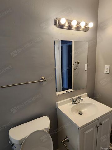 1139 S BASSETT Street, Detroit, MI 48217