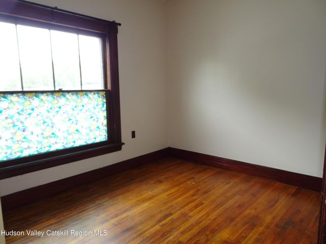 32 - 34 8th Street 3, Hudson, NY 12534