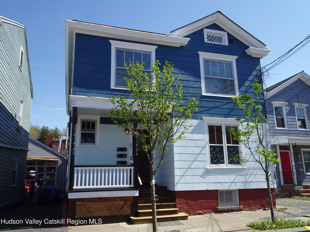 32 - 34 8th Street 3, Hudson, NY 12534