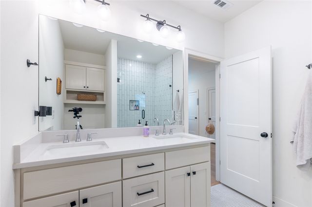 2609 N Gulley Grove Circle, Fayetteville, AR 72703
