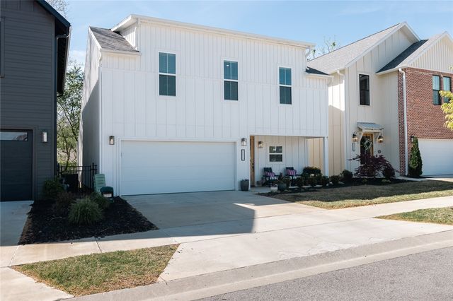 2609 N Gulley Grove Circle, Fayetteville, AR 72703