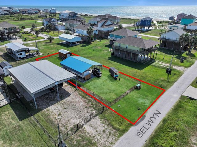 852 S Selwyn, Crystal Beach, TX 77650