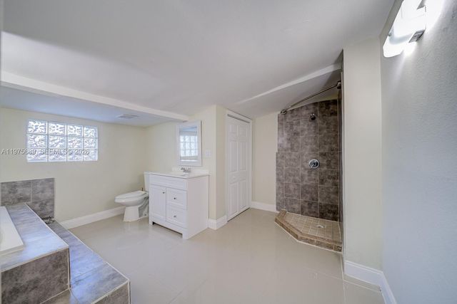 829 NW 56th St 829, Miami, FL 33127