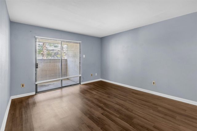 8433 Hearth Drive 35, Houston, TX 77054