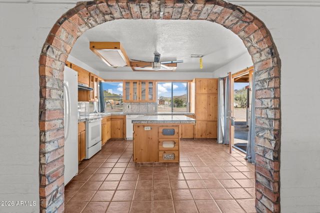 22905 W RANCH Road, Congress, AZ 85332