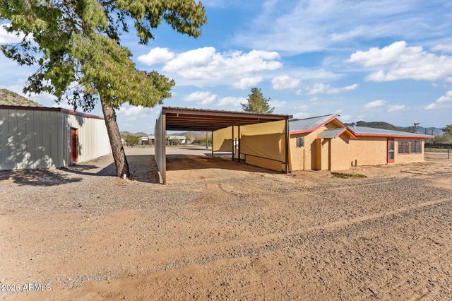22905 W RANCH Road, Congress, AZ 85332