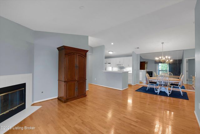 3503 Lennox View Ct 207, Louisville, KY 40299