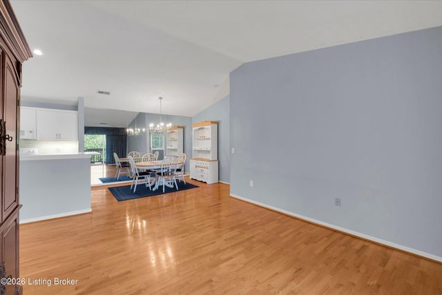 3503 Lennox View Ct 207, Louisville, KY 40299