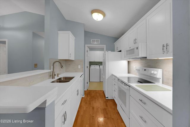 3503 Lennox View Ct 207, Louisville, KY 40299