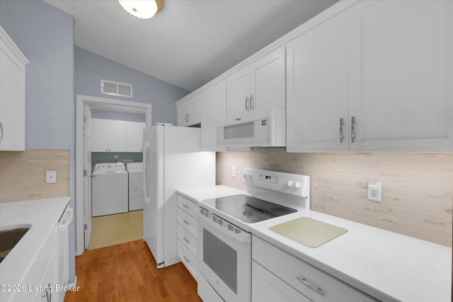 3503 Lennox View Ct 207, Louisville, KY 40299