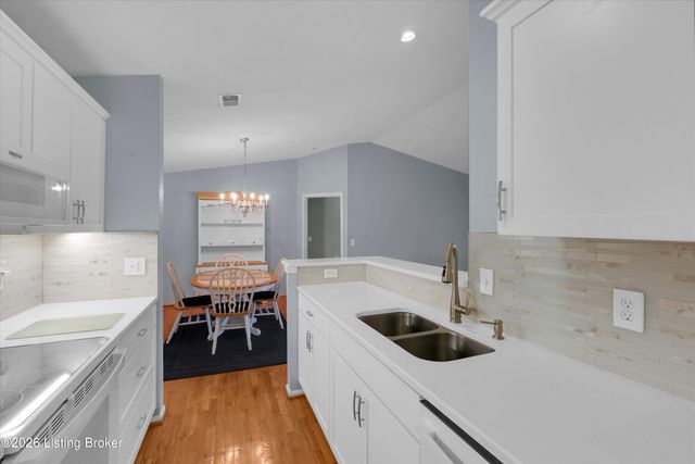 3503 Lennox View Ct 207, Louisville, KY 40299