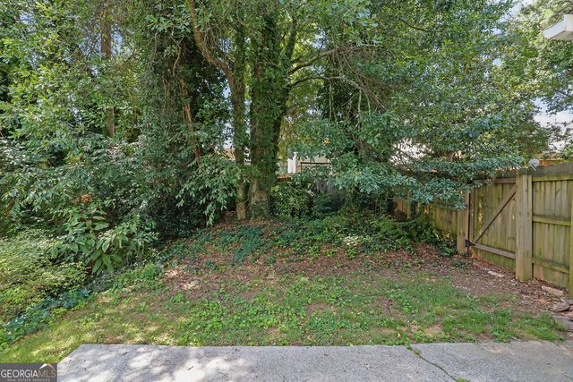 1424 Springleaf Circle SE, Smyrna, GA 30080