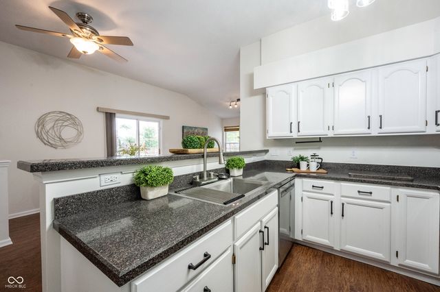 11131 Settlers Court, Fishers, IN 46038