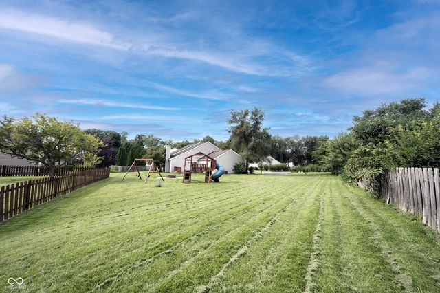 11131 Settlers Court, Fishers, IN 46038