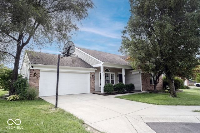 11131 Settlers Court, Fishers, IN 46038