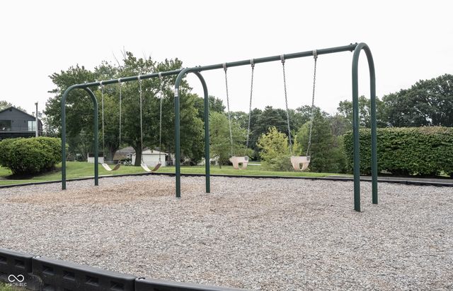 11131 Settlers Court, Fishers, IN 46038