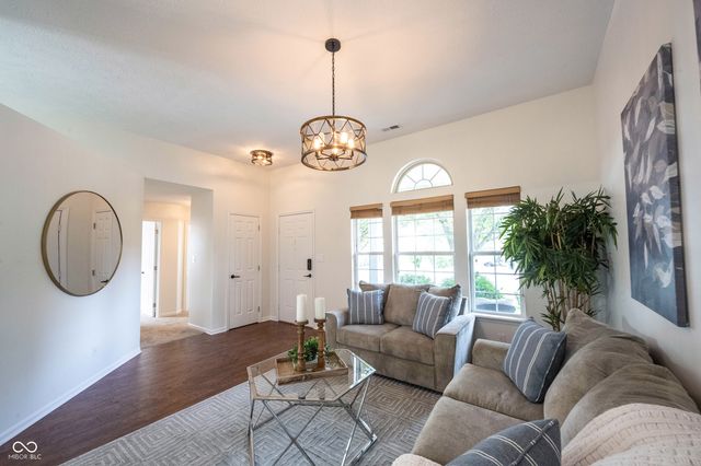 11131 Settlers Court, Fishers, IN 46038