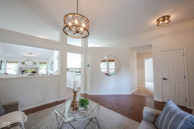 11131 Settlers Court, Fishers, IN 46038
