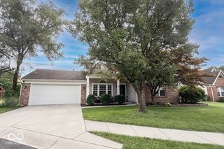 11131 Settlers Court, Fishers, IN 46038