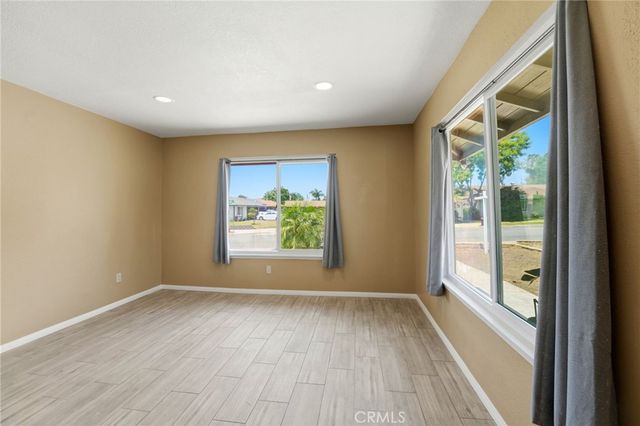 6677 La Praix Street, Highland, CA 92346